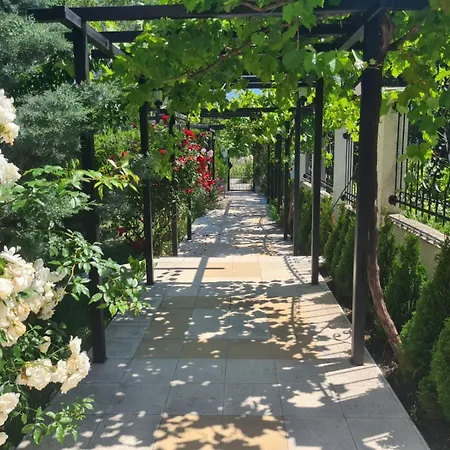 Villa B&B Penzion 3*