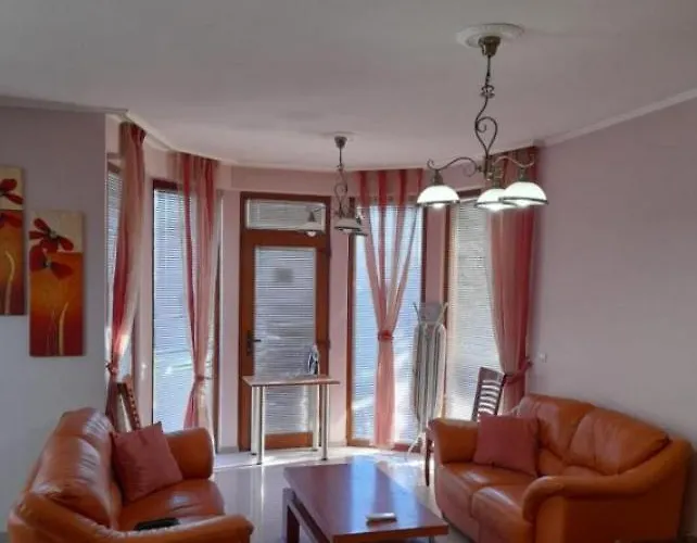 Pensjonat Villa B&B 3*